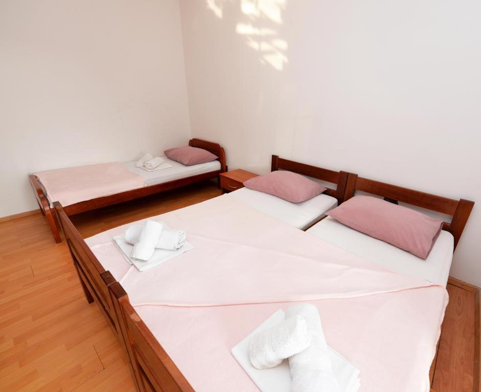 Apartments Rem نوفاليا المظهر الخارجي الصورة